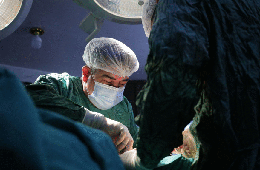 How to Evaluate Plastic Surgery Toronto Clinics Before Making a Decision