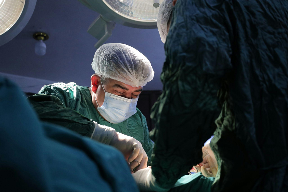 How to Evaluate Plastic Surgery Toronto Clinics Before Making a Decision