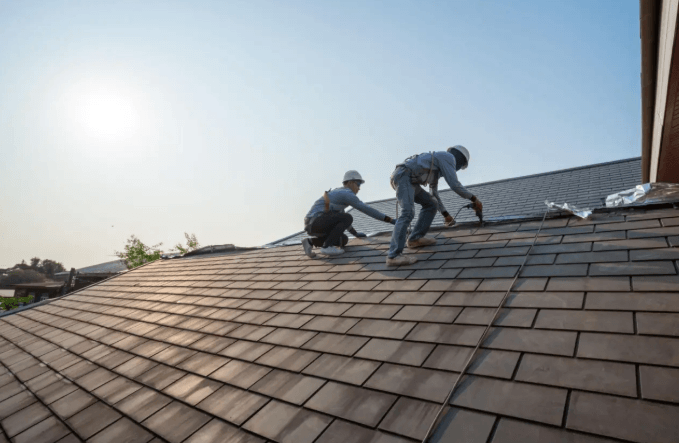 The Shingle Versus Metal Assumptions That Backfire in South Texas Heat
