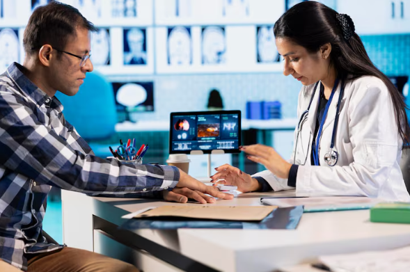 How Healthcare Providers Can Manage Rising Patient Queries Across India’s Digital Channels